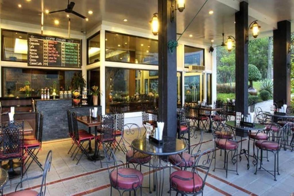 נאקון נאיוק Royal Hills Golf Resort & Spa מראה חיצוני תמונה