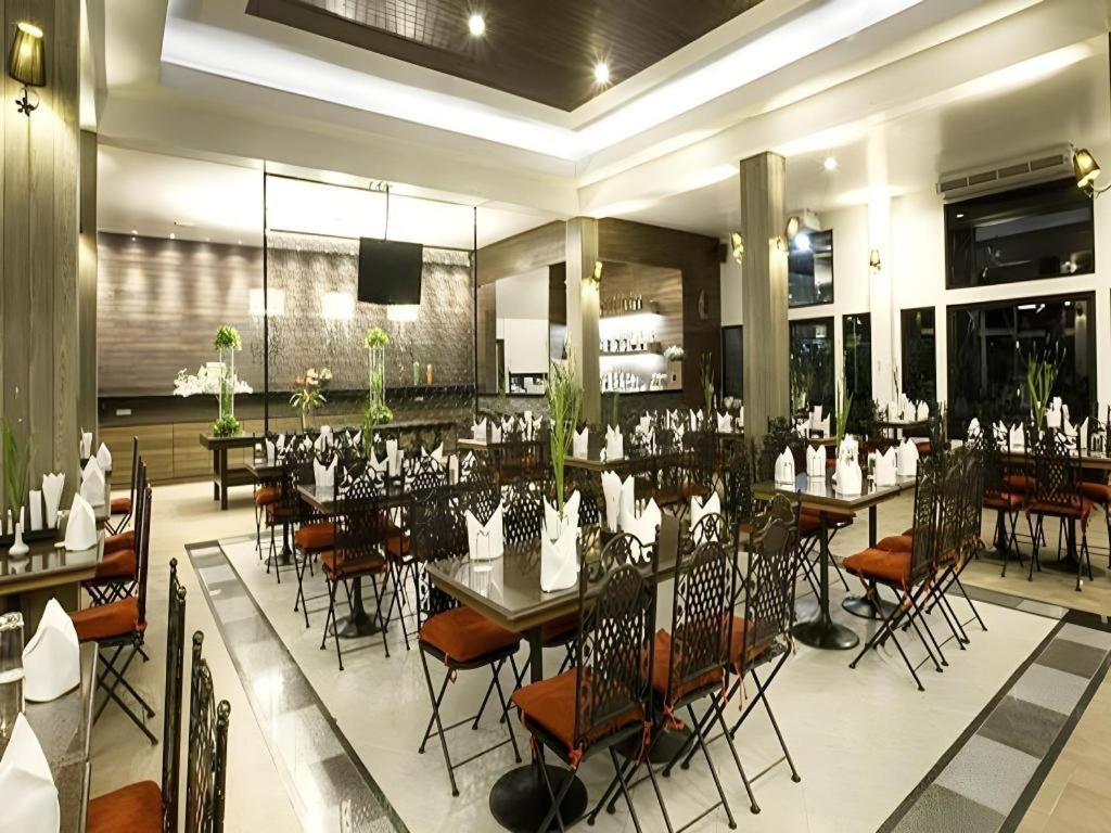 נאקון נאיוק Royal Hills Golf Resort & Spa מראה חיצוני תמונה
